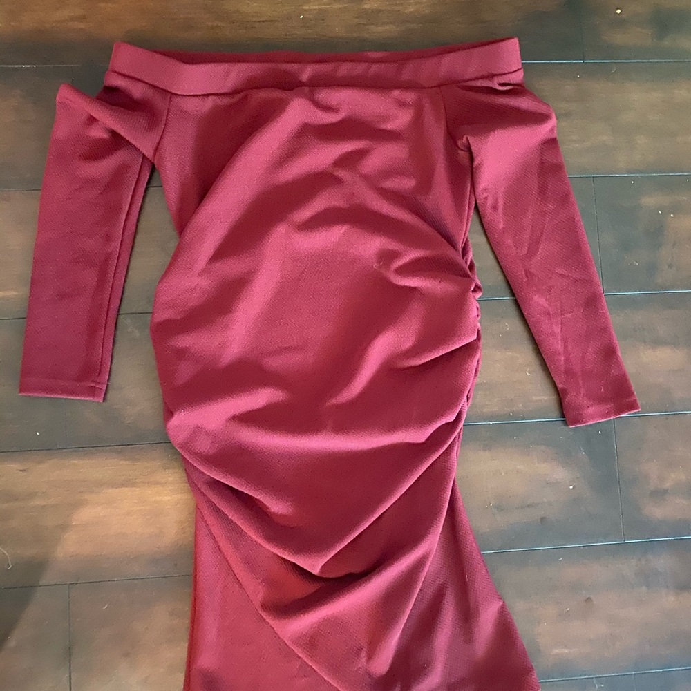Pregnancy dress So flattering for all body types.
